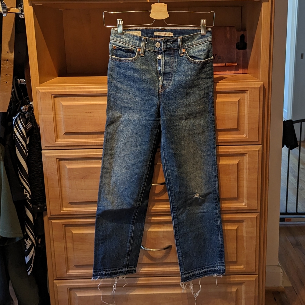 Levi wedgie straight